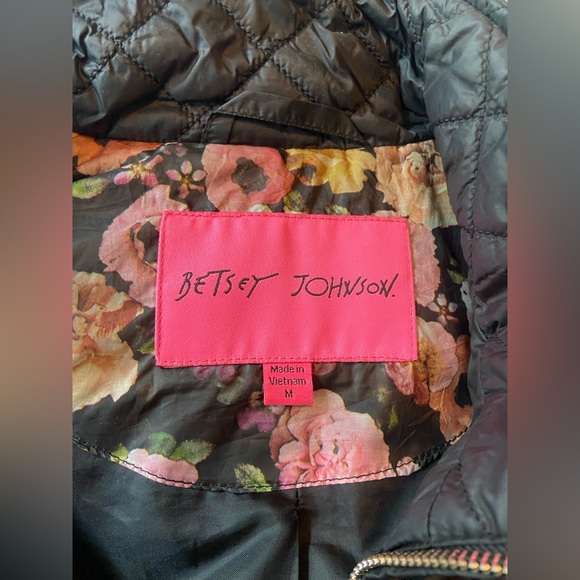 Betsey Johnson Black Quilted Jacket size medium - Picture 3 of 4